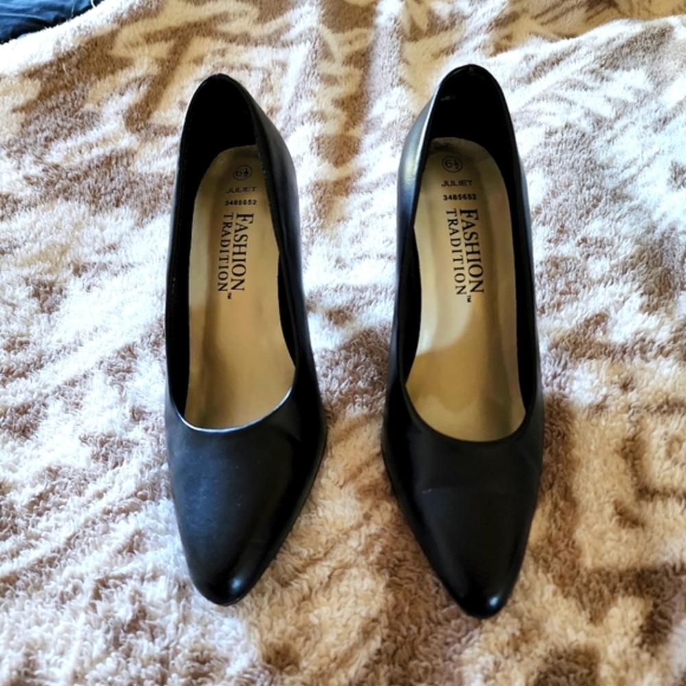 Dress shoes